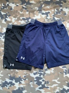 Boys Youth Under Armour HeatGear Training Shorts Set of 2 Navy & Black Size YLG.